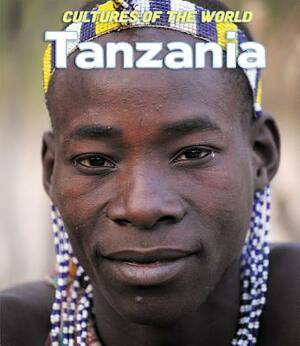 Tanzania by Winnie Wong, Jay Heale