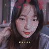 queeniereads's profile picture
