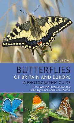 Butterflies of Britain and Europe: A Photographic Guide by Kimmo Saarinen, Tari Haahtela, Pekka Ojalainen