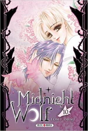 Midnight Wolf Tome 10 by Tomu Ohmi