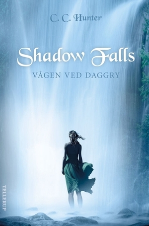 Vågen ved Daggry by C.C. Hunter