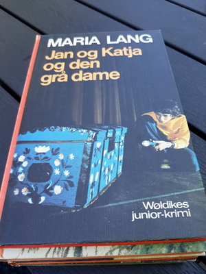 Jan og Katja og den grå dame by Maria Lang