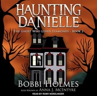 The Ghost Who Loved Diamonds by Bobbi Holmes