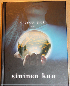 Sininen kuu by Alyson Noël