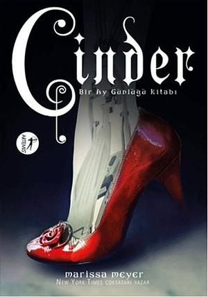 Cinder: Bir Ay Günlüğü Kitabı by Marissa Meyer