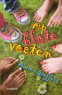 Op blote voeten by Maren Stoffels