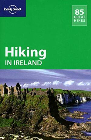 Lonely Planet Hiking in Ireland by Helen Fairbairn, Lonely Planet, Gareth McCormack