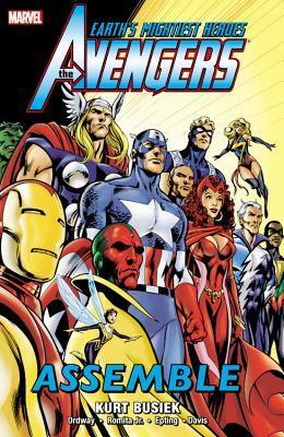 Avengers Assemble - Volume 4 by Steve Epting, Manuel García, Alan Davis, Kurt Busiek, Ivan Reis