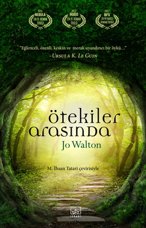 Ötekiler Arasında by Jo Walton