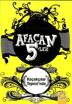 Afacan 5'ler Kaçakçılar Tepesinde by Enid Blyton