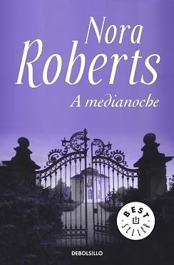 A medianoche by Nora Roberts