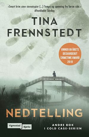 Nedtelling  by Tina Frennstedt