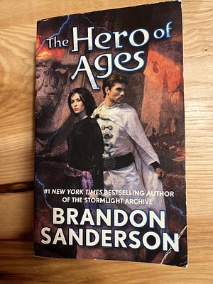 The Hero of Ages[HERO OF AGES][Mass Market Paperback] by Brandon Sanderson