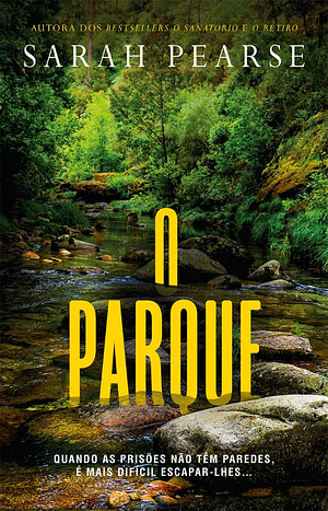 O Parque by Sarah Pearse