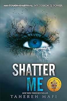 Shatter Me Large Print by Tahereh Mafi