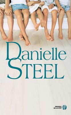 Des Amis Si Proches by Danielle Steel