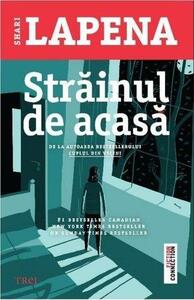 Străinul de acasă by Shari Lapena