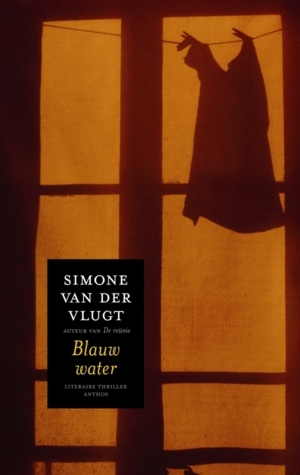 Blauw water by Simone van der Vlugt