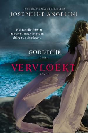 Vervloekt by Josephine Angelini