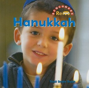 Hanukkah by Trudi Strain Trueit