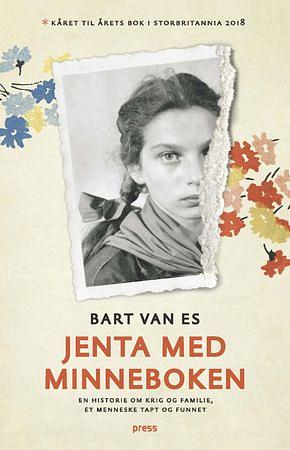 Jenta med minneboken by Bart van Es