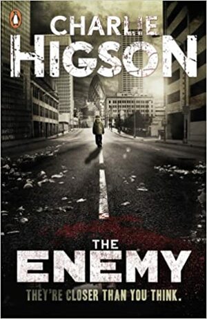 O inimigo by Charlie Higson