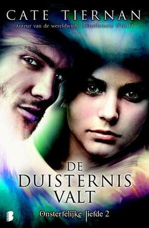De Duisternis Valt by Cate Tiernan