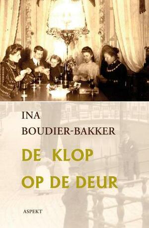 De klop op de deur by Ina Boudier-Bakker