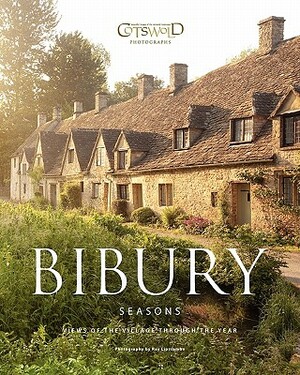 Bibury Seasons: The beautiful Cotswold village photographed through the seasons by Ray Lipscombe