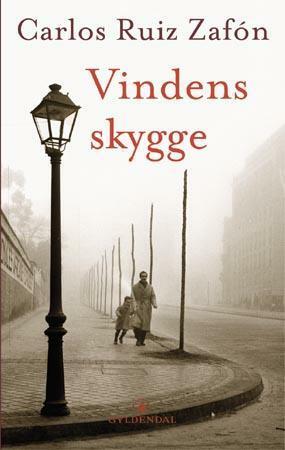 Vindens skygge by Kari Risvik, Kjell Risvik, Carlos Ruiz Zafón