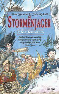 De Stormenjager by Paul Stewart, Chris Riddell