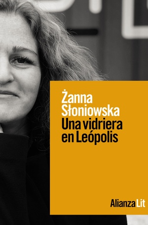 Una vidriera en Leópolis by Żanna Słoniowska, Marta Rebón