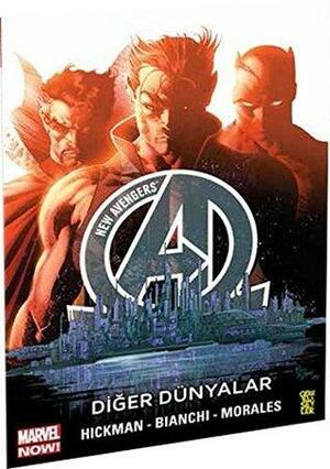 New Avengers 3. Cilt / Diger Dunyalar by Jonathan Hickman
