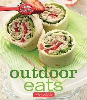 Betty Crocker Outdoor Eats: HMH Selects by Betty Crocker