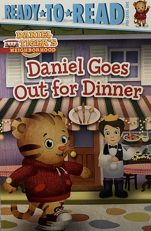 Daniel Goes Out for Dinner Pre-Level One Paperback Book by Simon Spotlight