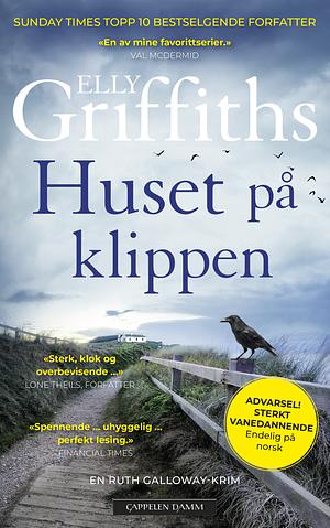 Huset på klippen by Elly Griffiths