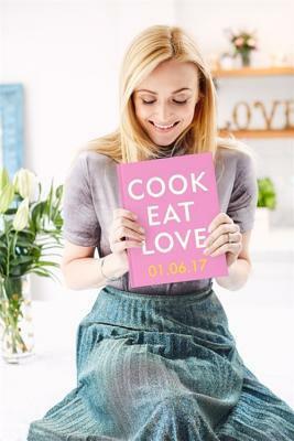 Cook. Eat. Love. by Fearne Cotton