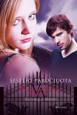 Šešėlio pabučiuota by Richelle Mead